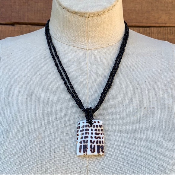 Vintage 90s Shell Necklace Bali - Picture 1 of 5
